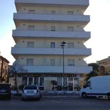 Hotel Hotel Holiday Pescara