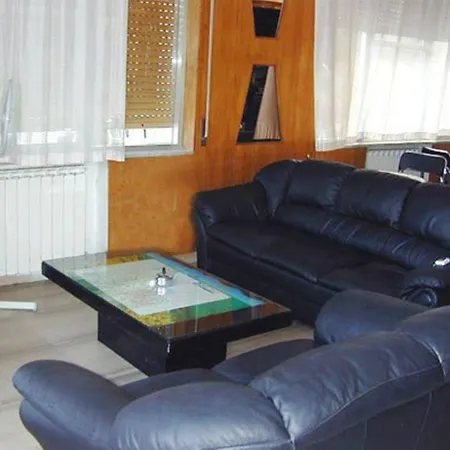 Hotel Holiday 3*