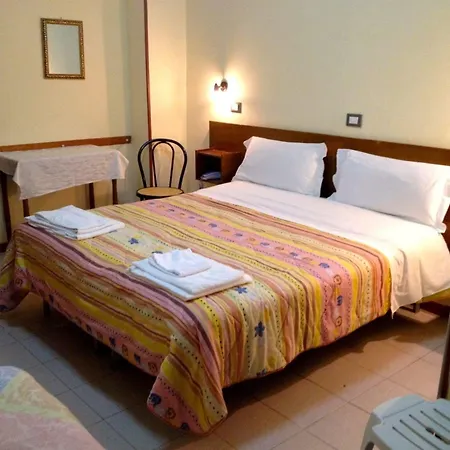 Hotel Hotel Holiday