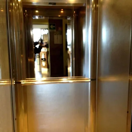 Hotel Holiday Hotel 3*