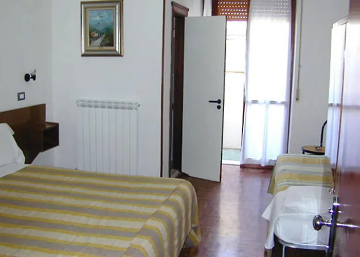 Ξενοδοχείο Hotel Holiday