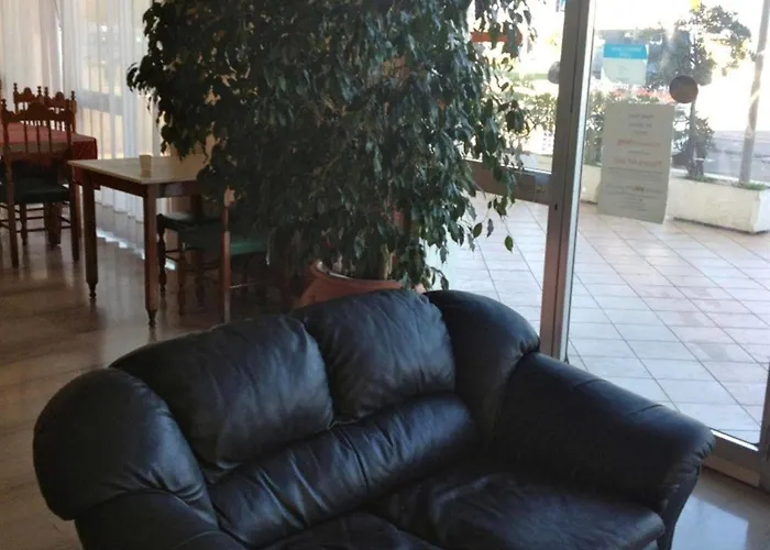 Hotel Holiday 3* Pescara