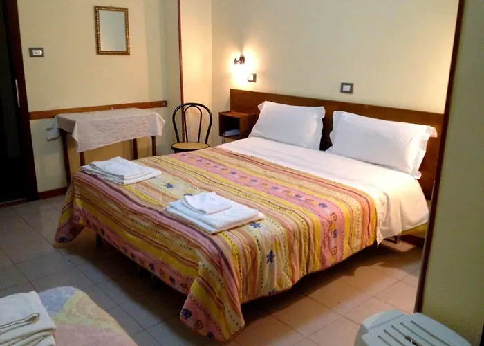 Ξενοδοχείο Hotel Holiday